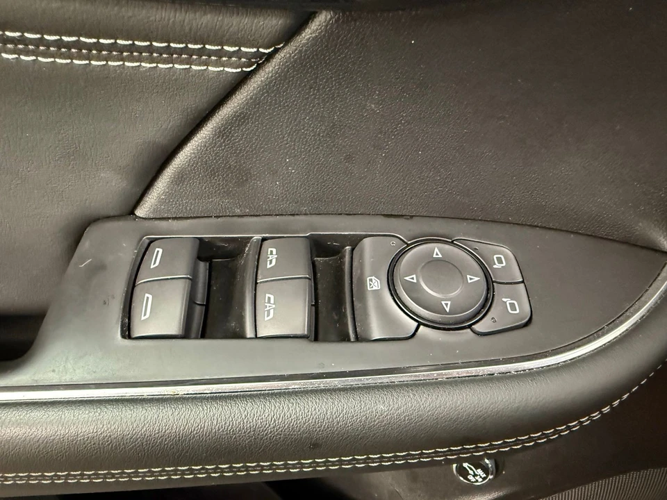 2023 Buick Envision - Image 11 of 21