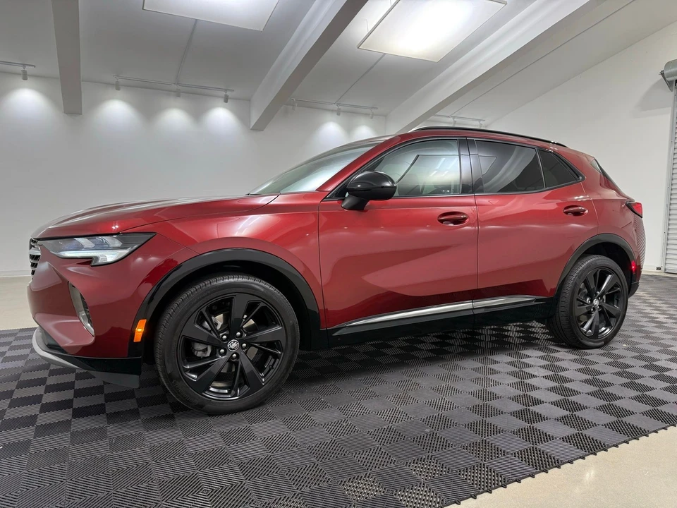 2023 Buick Envision - Image 3 of 21