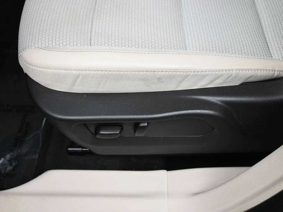 2023 Buick Envision - Image 15 of 21