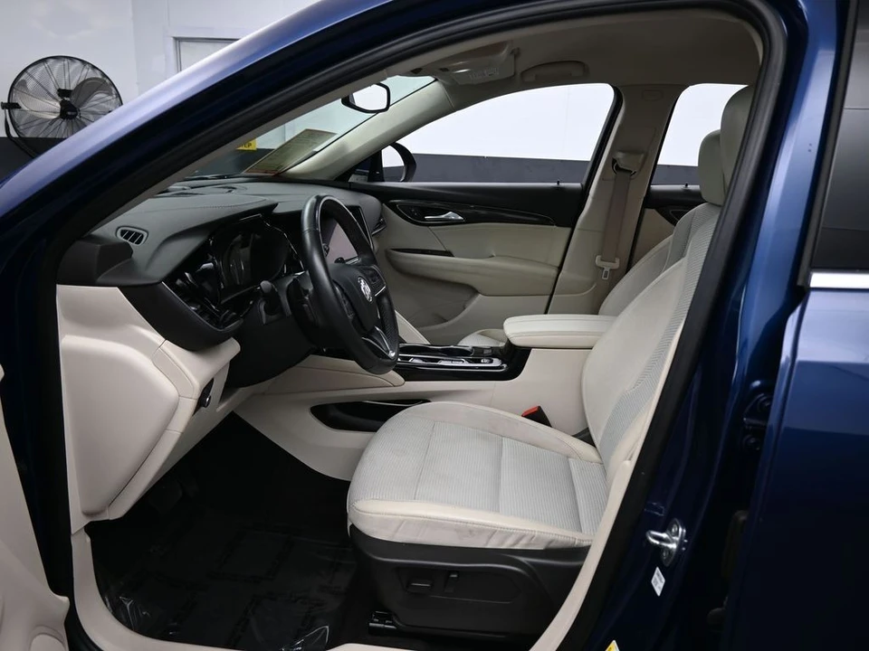 2023 Buick Envision - Image 11 of 21