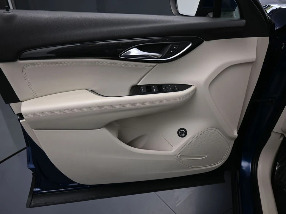 2023 Buick Envision - Image 12 of 21