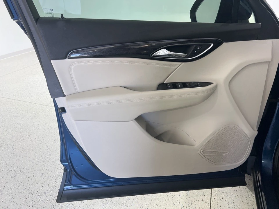 2023 Buick Envision - Image 19 of 21