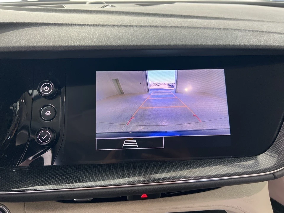 2023 Buick Envision - Image 13 of 21