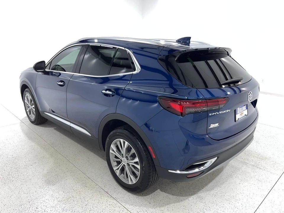 2023 Buick Envision - Image 3 of 21