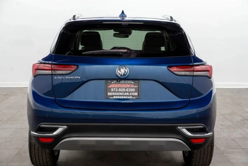 2023 Buick Envision - Image 11 of 12