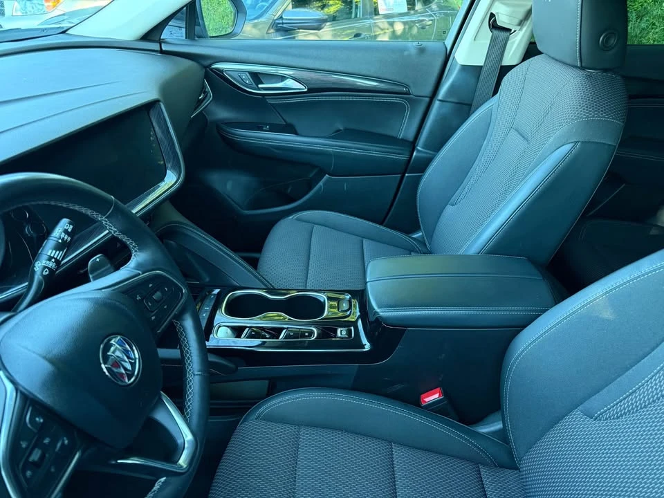 2023 Buick Envision - Image 8 of 11