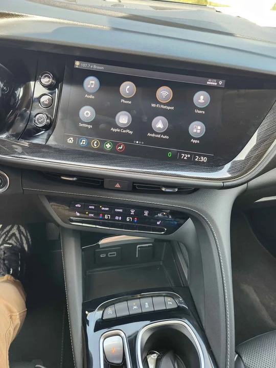 2023 Buick Envision - Image 11 of 12