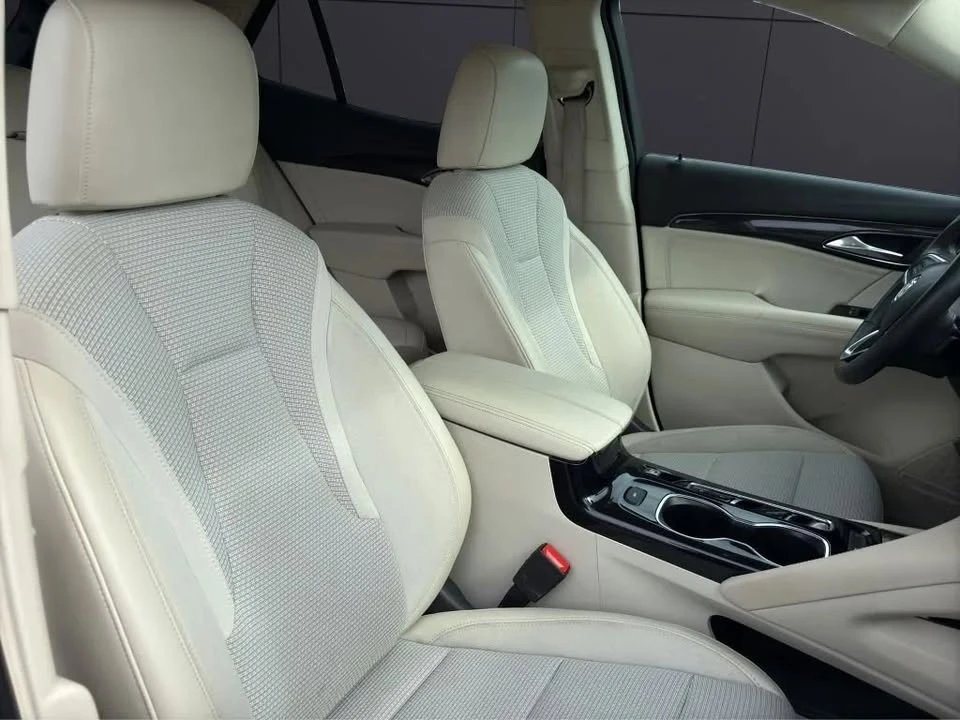 2023 Buick Envision - Image 12 of 20