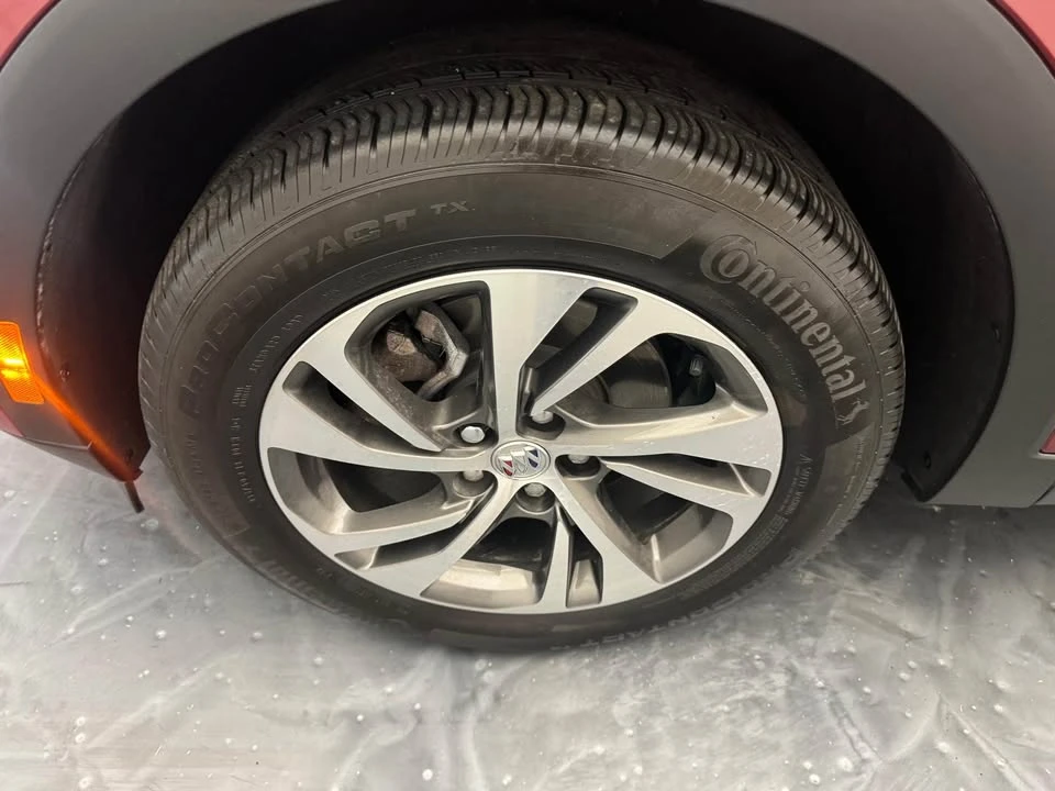 2023 Buick Envision - Image 18 of 19