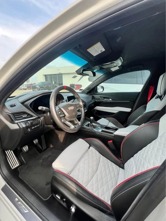 2023 Cadillac CT4-V Blackwing - Image 9 of 10