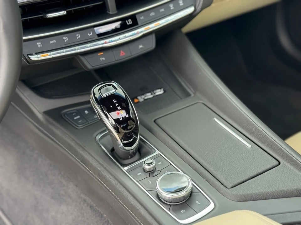 2023 Cadillac CT5 - Image 16 of 21