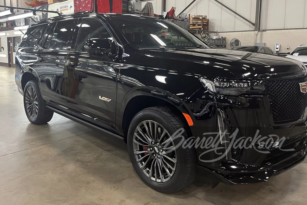 2023 Cadillac Escalade-V 5th Gen - Image 3 of 4