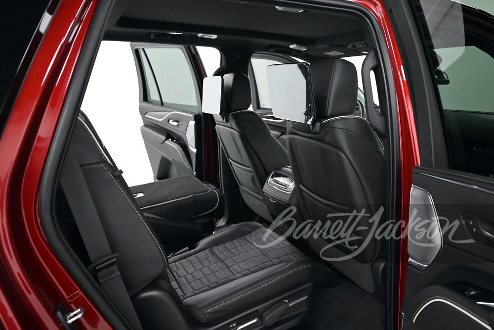 2023 Cadillac Escalade-V 5th Gen - Image 14 of 31