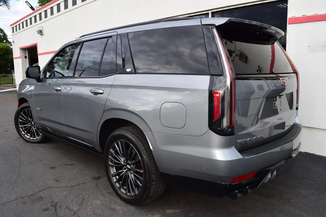 2023 Cadillac Escalade-V 5th Gen - Image 8 of 21