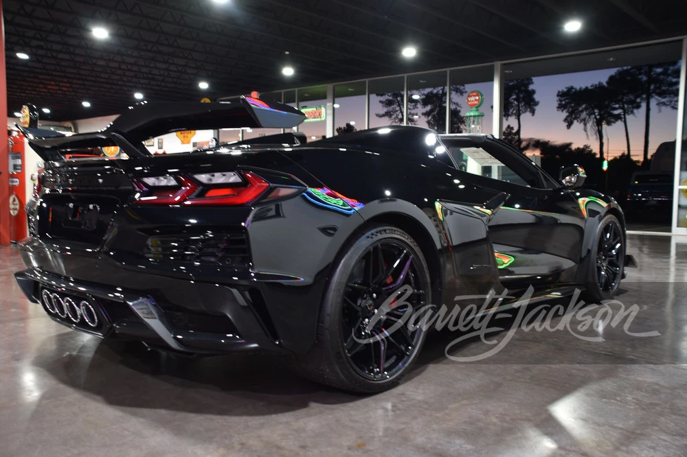 2023 Chevrolet Corvette C8 Z06 - Image 2 of 15
