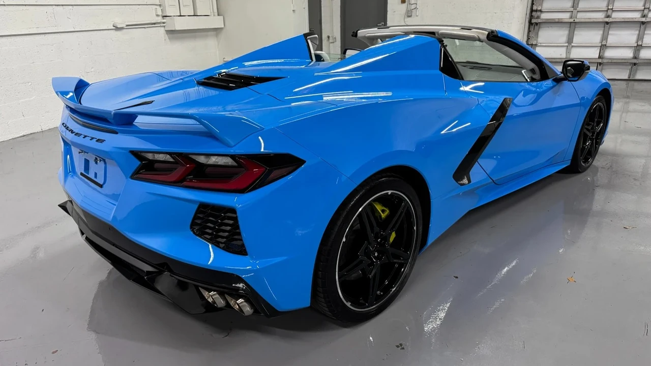 2023 Chevrolet Corvette C8 - Image 18 of 21