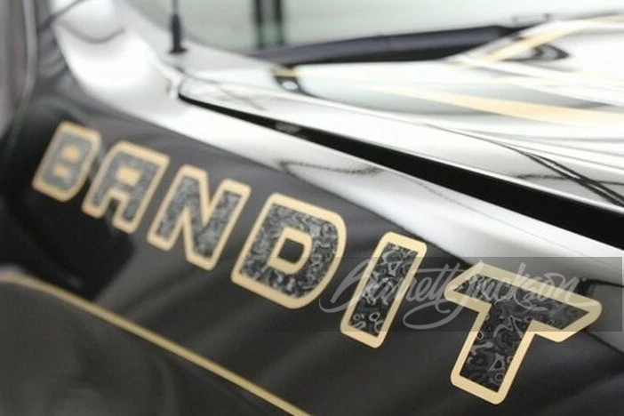 2023 Chevrolet Silverado 4th Gen - Image 15 of 18