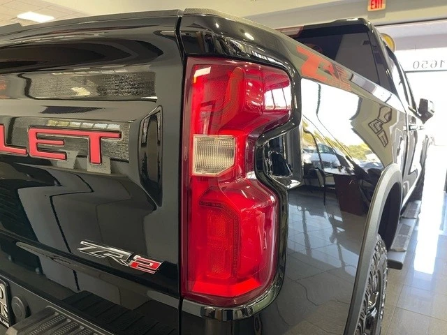 2023 Chevrolet Silverado 4th Gen - Image 18 of 21
