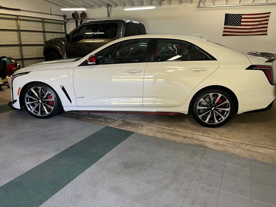 2023 Cadillac CT4-V Blackwing - Image 16 of 18
