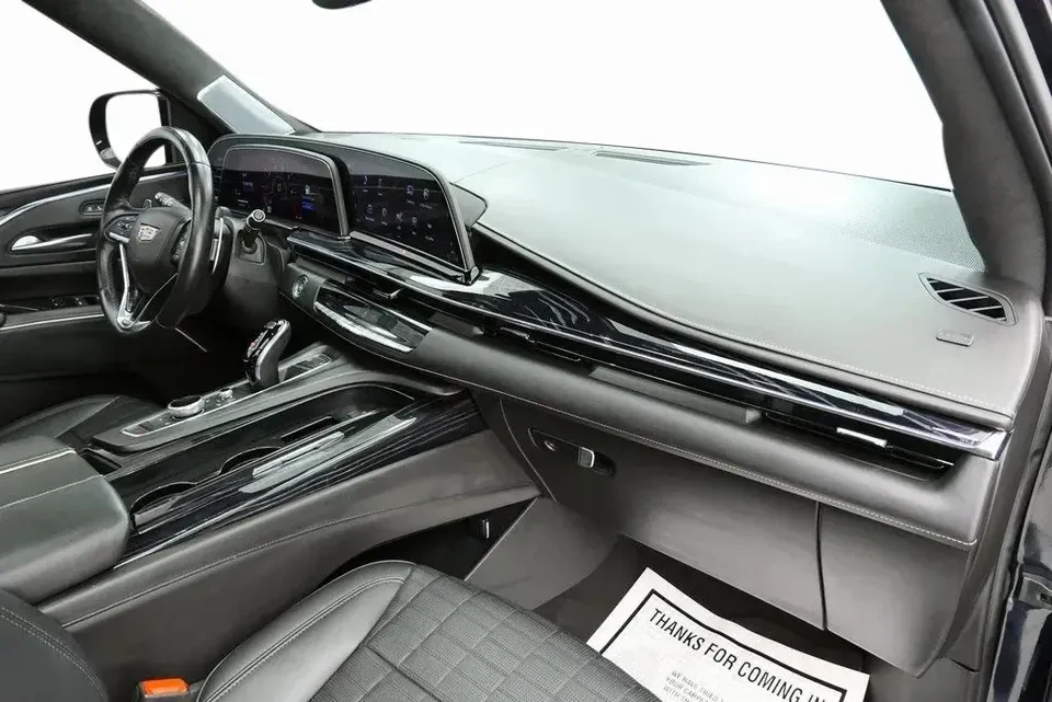 2023 Cadillac Escalade-V 5th Gen - Image 13 of 16