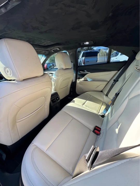 2023 Cadillac CT4 - Image 5 of 10