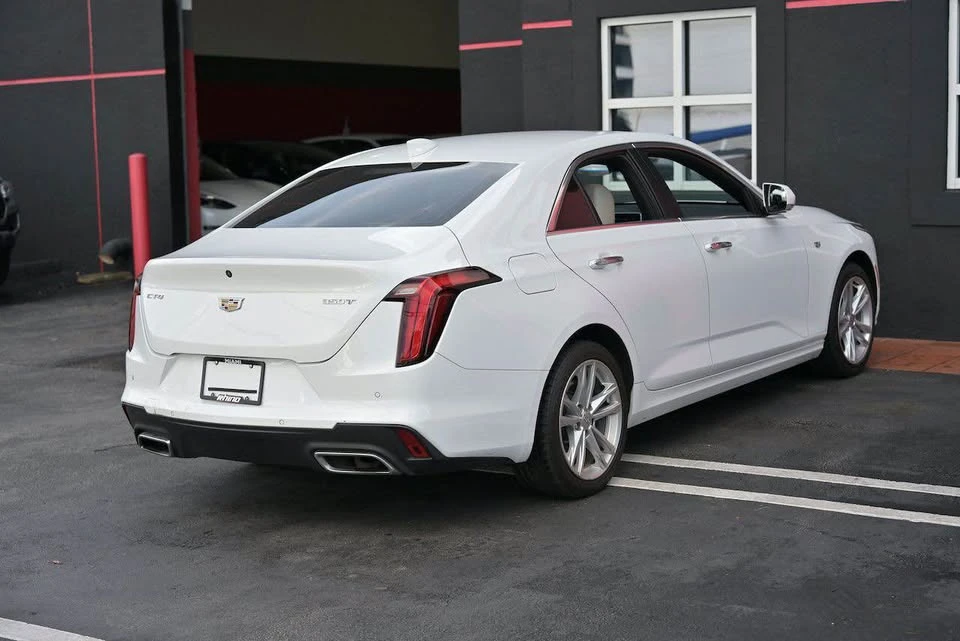 2023 Cadillac CT4 - Image 3 of 10