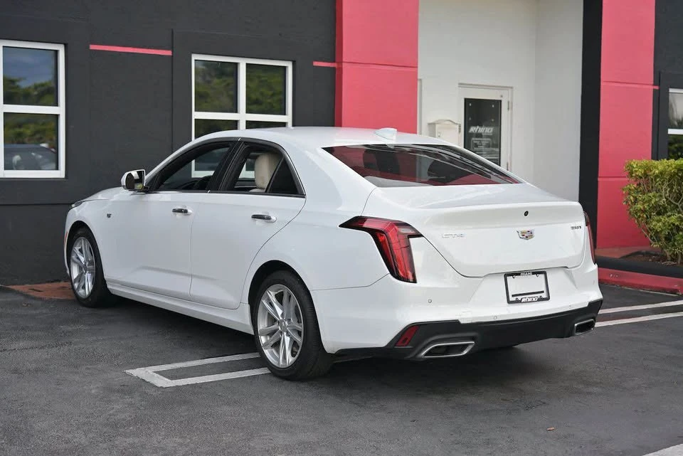 2023 Cadillac CT4 - Image 5 of 10