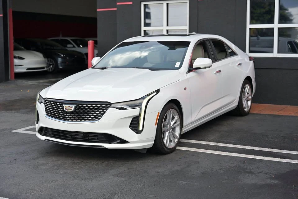 2023 Cadillac CT4 - Image 4 of 10