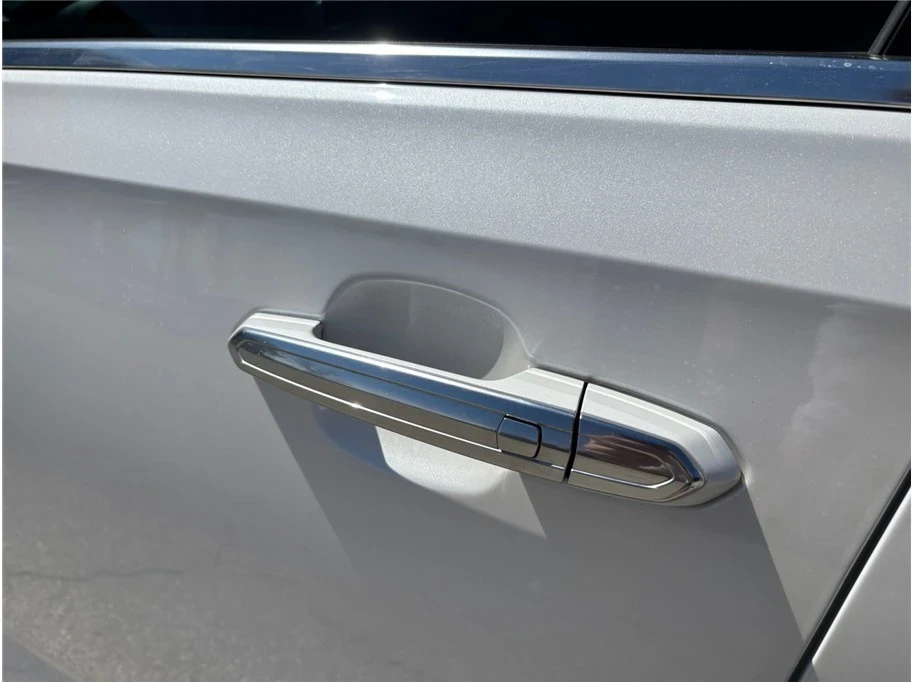 2023 Cadillac CT4 - Image 17 of 21