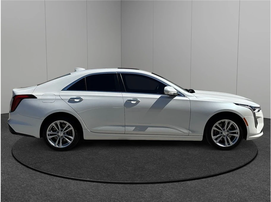 2023 Cadillac CT4 - Image 10 of 21