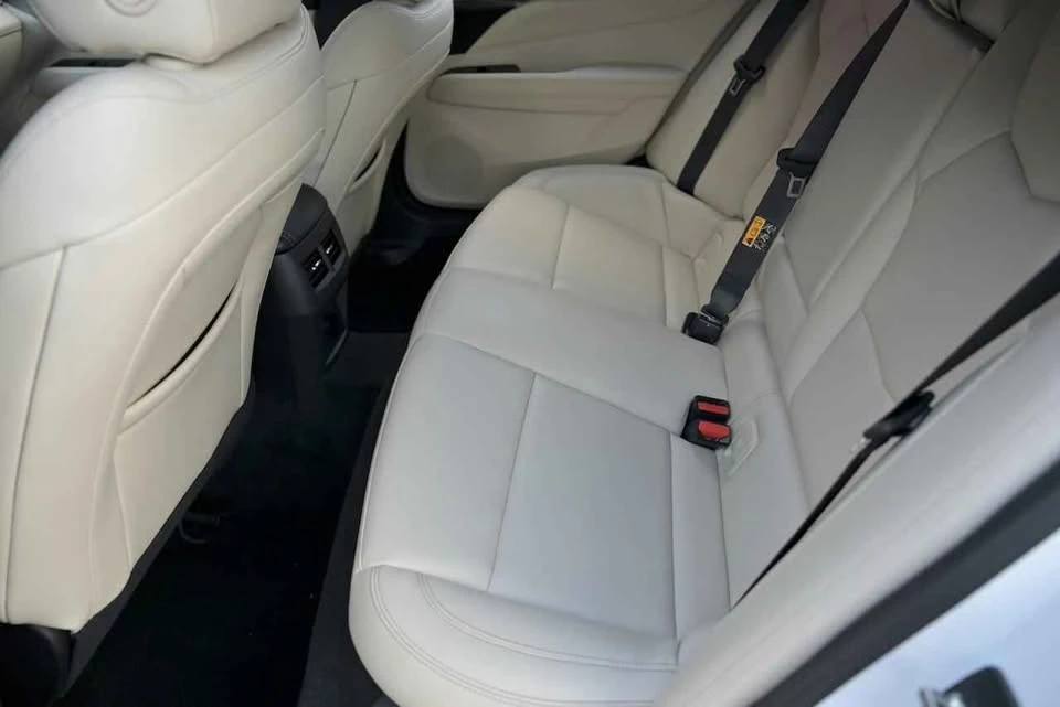 2023 Cadillac CT4 - Image 7 of 9