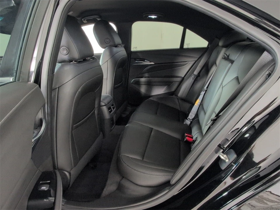 2023 Cadillac CT4 - Image 6 of 12