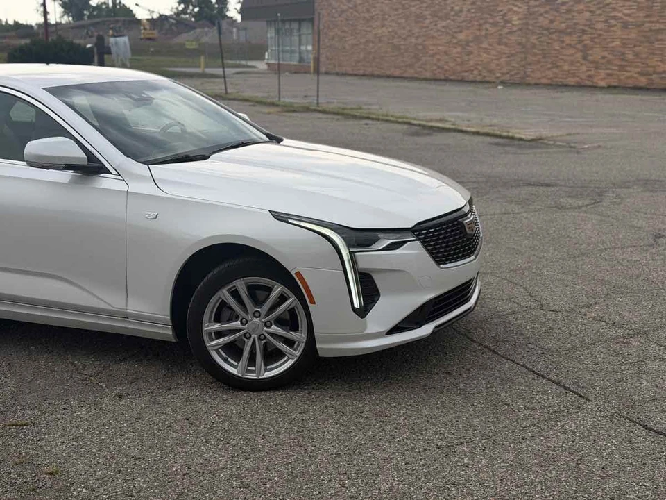 2023 Cadillac CT4 - Image 4 of 23