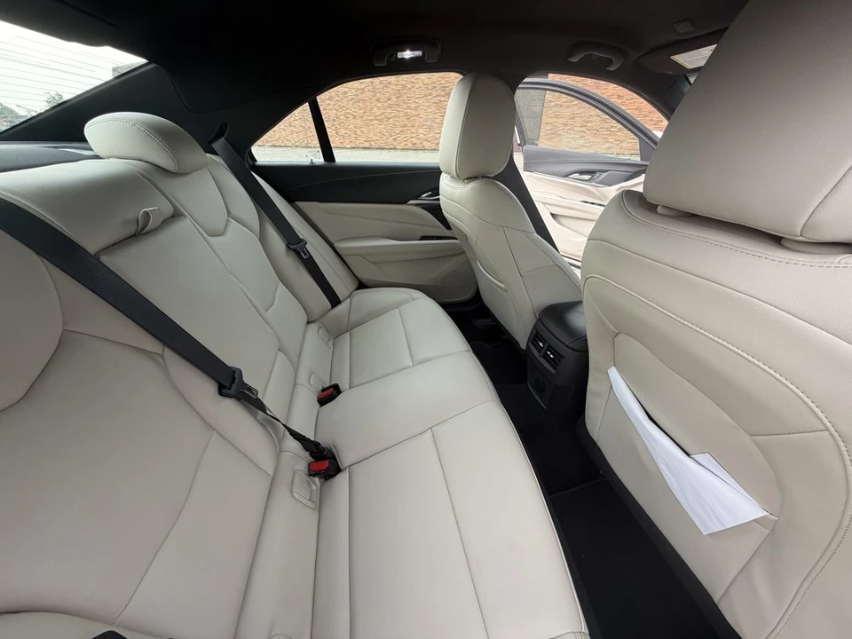 2023 Cadillac CT4 - Image 14 of 23