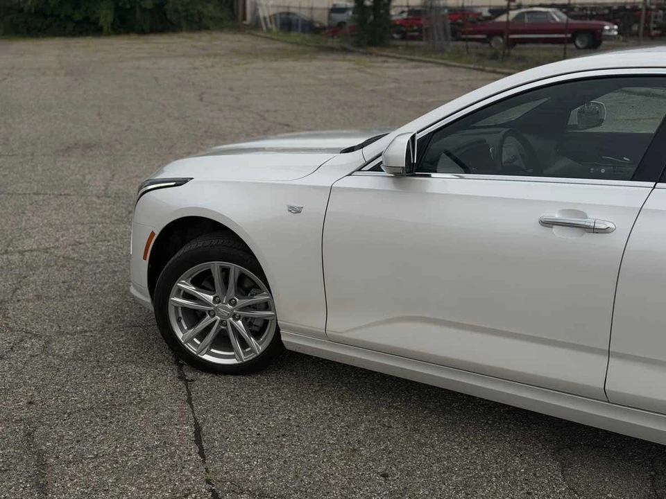 2023 Cadillac CT4 - Image 9 of 23