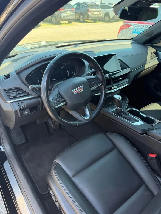 2023 Cadillac CT4 - Image 2 of 4