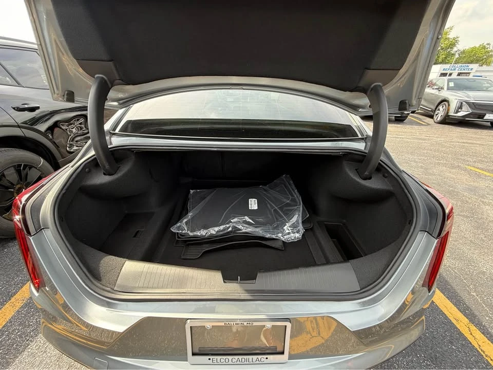 2023 Cadillac CT4 - Image 5 of 12