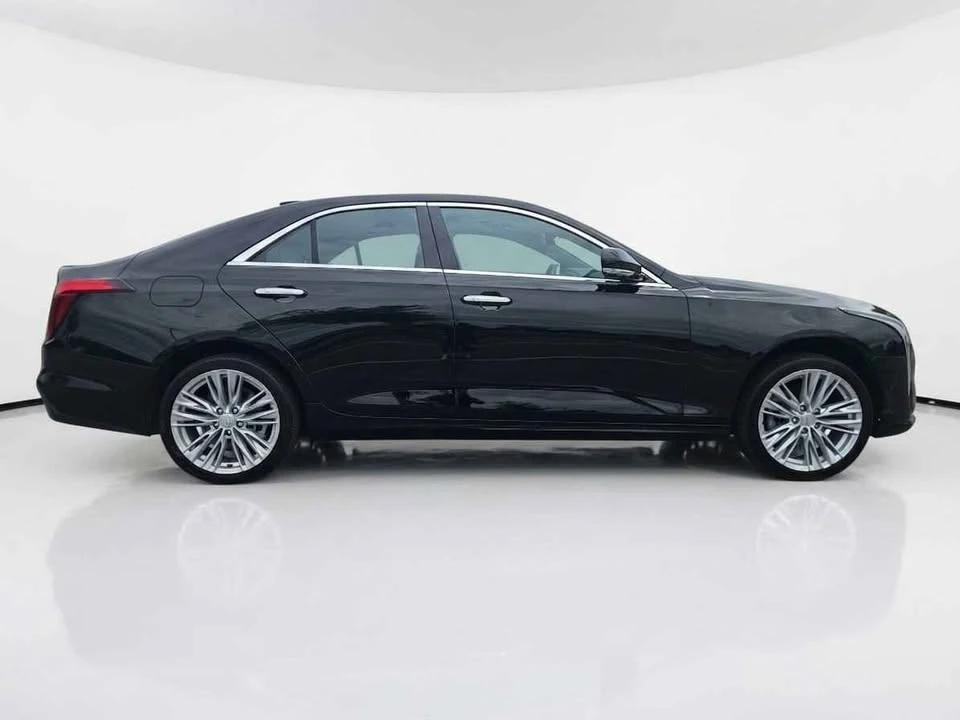 2023 Cadillac CT4 - Image 5 of 10