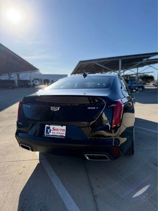 2023 Cadillac CT4 - Image 5 of 11