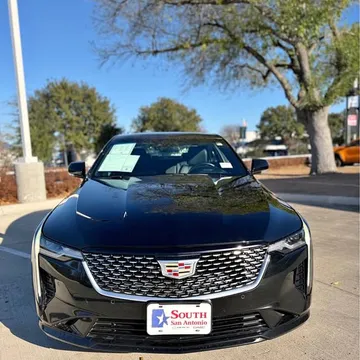 2023 Cadillac CT4 Premium Luxury