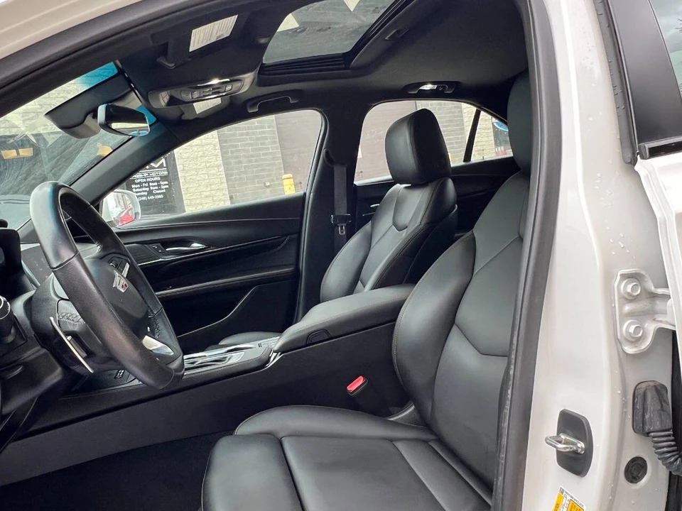 2023 Cadillac CT4 - Image 18 of 31