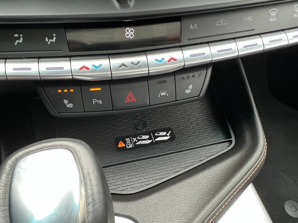 2023 Cadillac CT4 - Image 25 of 31
