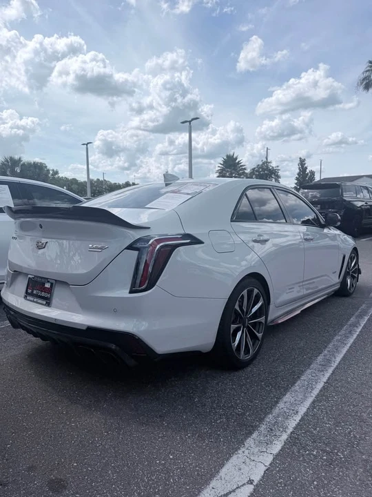 2023 Cadillac CT4-V - Image 5 of 8