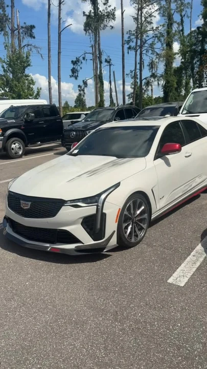 2023 Cadillac CT4-V - Image 8 of 8
