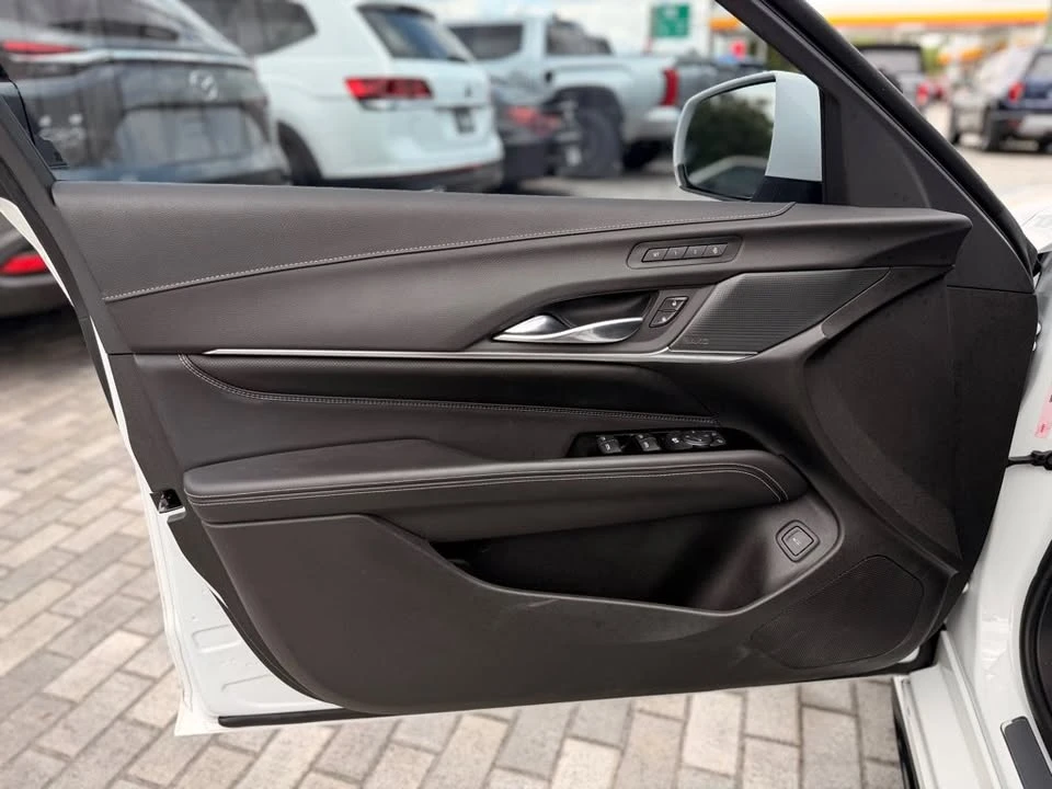 2023 Cadillac CT4-V - Image 9 of 20