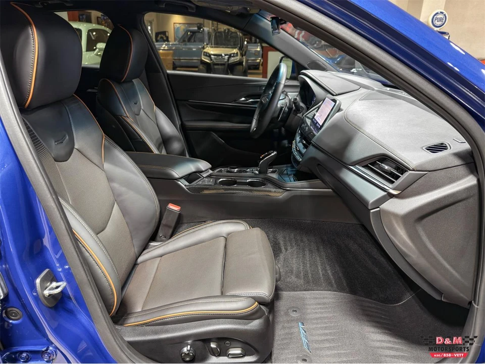 2023 Cadillac CT4-V - Image 14 of 31
