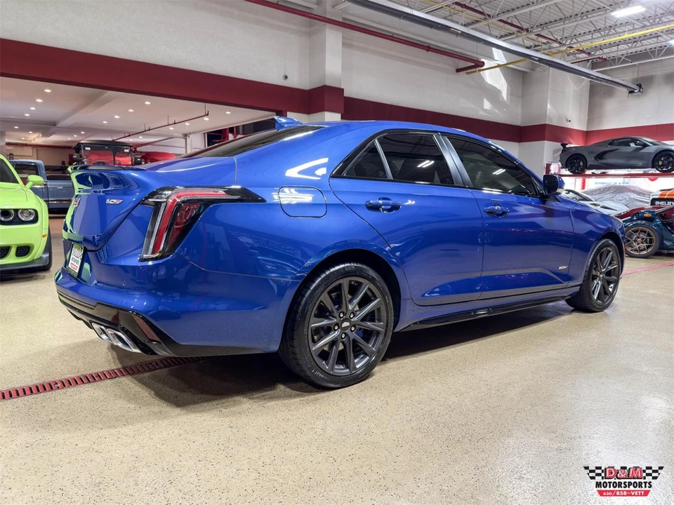 2023 Cadillac CT4-V - Image 5 of 31