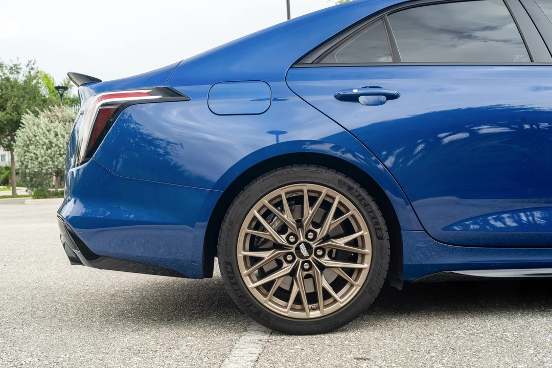 2023 Cadillac CT4-V Blackwing - Image 23 of 31