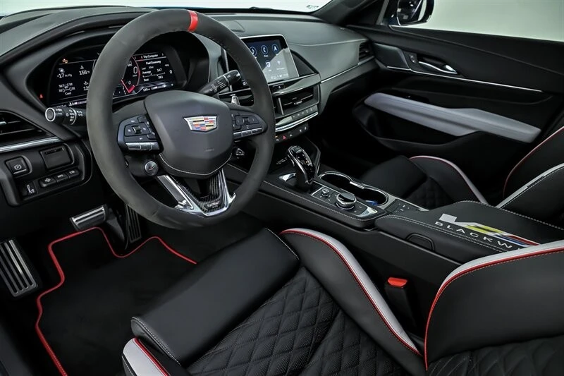 2023 Cadillac CT4-V Blackwing - Image 15 of 31