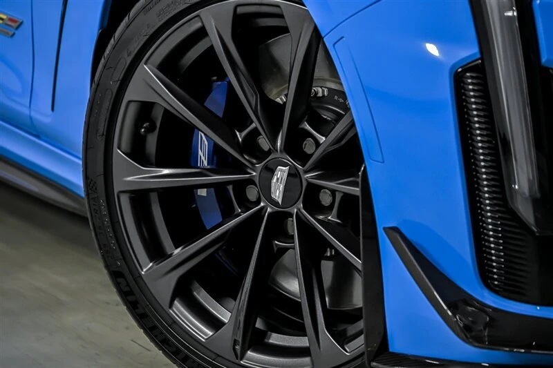 2023 Cadillac CT4-V Blackwing - Image 2 of 31